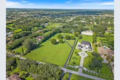 5401  Thoroughbred Ln, Southwest Ranches, FL 33330 - Photo 4