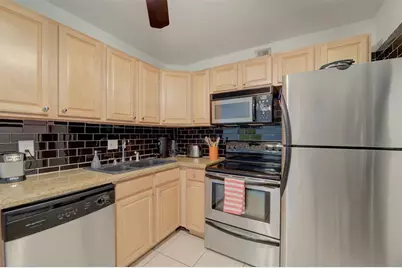 1950 N Andrews Ave, Unit #116, Wilton Manors, FL 33311 - Photo 10
