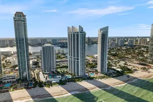 18101 Collins Ave, Sunny Isles Beach, FL 33160 - Photo 2