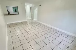 2252 NW 183 St Unit, Miami Gardens, FL 33056 - Photo 4