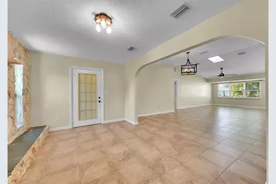709 SW Dorchester St, Port Saint Lucie, FL 34983 - Photo 8