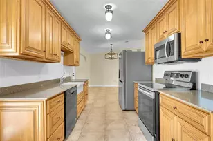 709 SW Dorchester St, Port Saint Lucie, FL 34983 - Photo 10