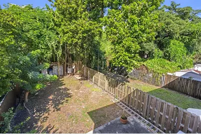 4024 NW 23rd Ct, Miami, FL 33142 - Photo 32