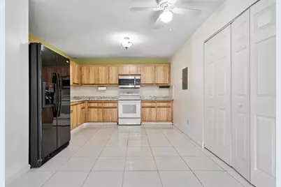 3550 NW 95th Ter, Unit #3S, Sunrise, FL 33351 - Photo 4