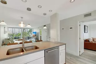 800 SE 4th St Unit, Fort Lauderdale, FL 33301 - Photo 6