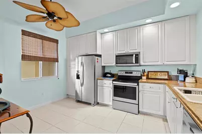 23  Harbour Isle Dr, Unit #102, Fort Pierce, FL 34949 - Photo 14