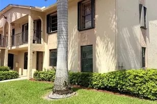 9466 Boca Cove Cir 305, Boca Raton, FL 33428 - Photo 2