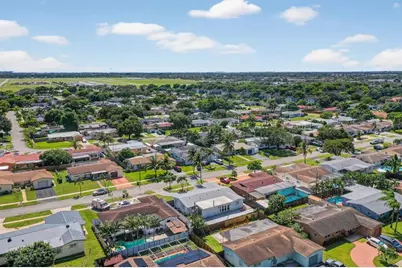 7641 NW 6th Ct, Pembroke Pines, FL 33024 - Photo 52