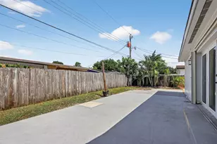 7641 NW 6th Ct, Pembroke Pines, FL 33024 - Photo 42