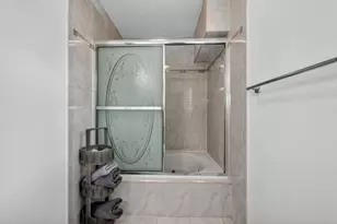 7641 NW 6th Ct, Pembroke Pines, FL 33024 - Photo 28