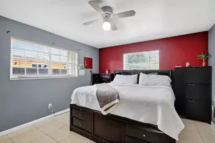 7641 NW 6th Ct, Pembroke Pines, FL 33024 - Photo 22