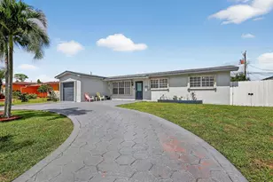 7641 NW 6th Ct, Pembroke Pines, FL 33024 - Photo 2