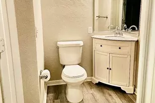 860 N Orange Ave, Orlando, FL 32801 - Photo 24