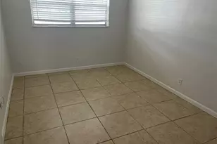 4051 NE 13th Ave, Oakland Park, FL 33334 - Photo 6