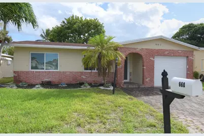 960 NW 49th St, Deerfield Beach, FL 33064 - Photo 2