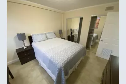 335  Collins Ave, Unit #403, Miami Beach, FL 33139 - Photo 8