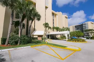 7100 Radice Ct, Lauderhill, FL 33319 - Photo 40
