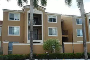 7970 N Nob Hill Rd, Tamarac, FL 33321 - Photo 2