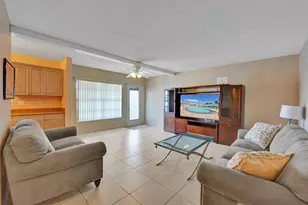 1300 N 12th Ct, Hollywood, FL 33019 - Photo 2