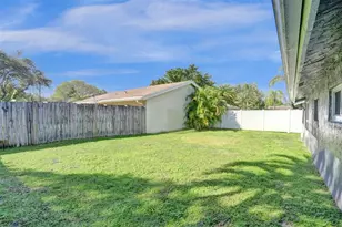 967 NW 89th Ave, Plantation, FL 33324 - Photo 22