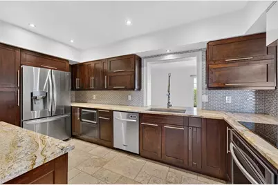 2110 NE 56 St, Fort Lauderdale, FL 33308 - Photo 14