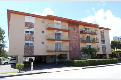 2010  Fillmore St, Unit #303, Hollywood, FL 33020 - Photo 2