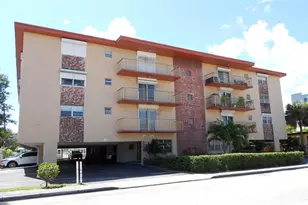 2010 Fillmore St, Hollywood, FL 33020 - Photo 2