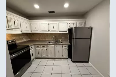 511 W Kalmia Dr, Unit #10, Lake Park, FL 33403 - Photo 4