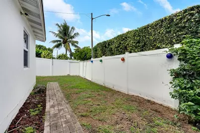 1015 NE 18th St, Fort Lauderdale, FL 33305 - Photo 24