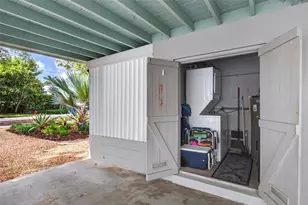 1009 NE 16th Pl, Fort Lauderdale, FL 33305 - Photo 30