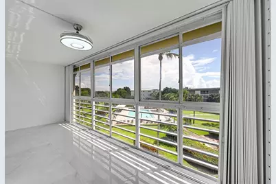 2901  Victoria Cir, Unit #M4, Coconut Creek, FL 33066 - Photo 32