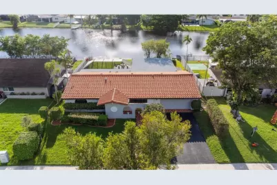 1730 NW 118th Ave, Pembroke Pines, FL 33026 - Photo 30