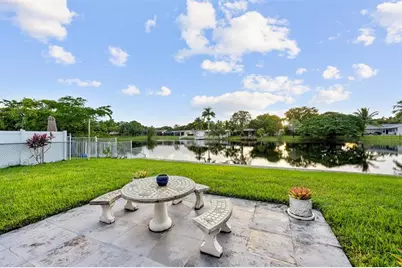 1730 NW 118th Ave, Pembroke Pines, FL 33026 - Photo 10