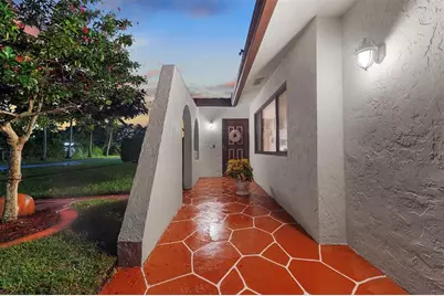 1730 NW 118th Ave, Pembroke Pines, FL 33026 - Photo 42