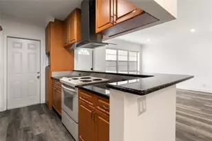 1450 Atlantic Shores Blvd, Hallandale Beach, FL 33009 - Photo 6