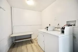 9660 Sunrise Lakes Blvd, Sunrise, FL 33322 - Photo 22