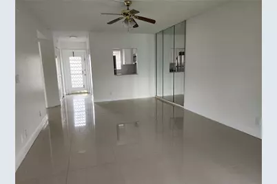 9911  Sandalfoot Blvd, Unit #101, Boca Raton, FL 33428 - Photo 2