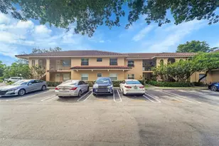 9182 NW 40th St, Coral Springs, FL 33065 - Photo 2