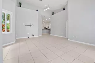 816 W Village Cir, Davie, FL 33325 - Photo 10