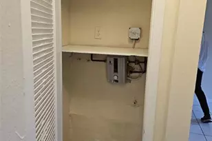 716 SW 7th St, Dania Beach, FL 33004 - Photo 4