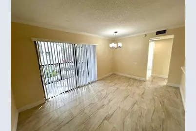 4463  Treehouse Ln, Unit #H, Tamarac, FL 33319 - Photo 12