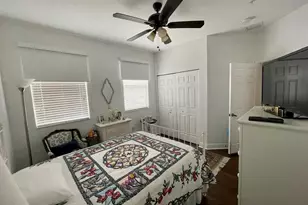 817 SW 147th Ave, Pembroke Pines, FL 33027 - Photo 22