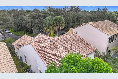 7657  Sanctuary Drive, Coral Springs, FL 33065 - Photo 28