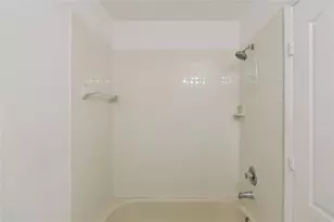 8822 W Flagler St, Miami, FL 33174 - Photo 18