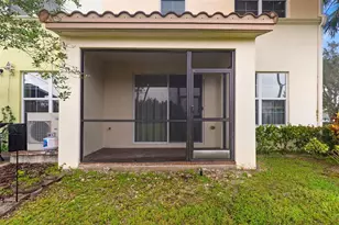 5224 SW 77th Way, Davie, FL 33328 - Photo 10