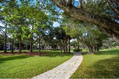 6061 N Falls Circle Dr, Unit #102, Lauderhill, FL 33319 - Photo 22