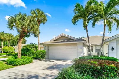 4186  Royal Oaks Dr, Palm Beach Gardens, FL 33410 - Photo 2