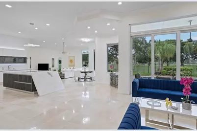 2534  Golf View Dr, Weston, FL 33327 - Photo 4