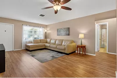 9806 NW 71st St, Tamarac, FL 33321 - Photo 8