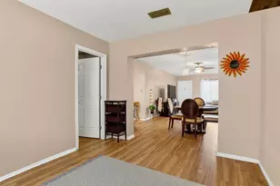 9806 NW 71st St, Tamarac, FL 33321 - Photo 16